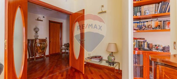 9-salle Appartement à Bari, Italy No. 43311 28