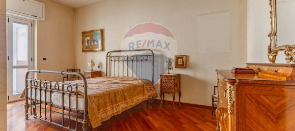 9-salle Appartement à Bari, Italy No. 43311 9