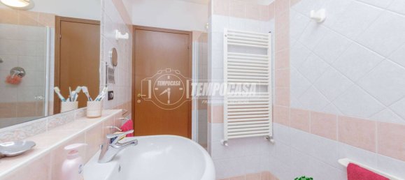 2 غرف نوم شقة في Borgarello, Italy رقم 211339 12