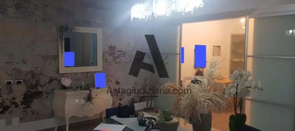 Дом с 5 комнатами в Бомпорто, Италия № 98097 20