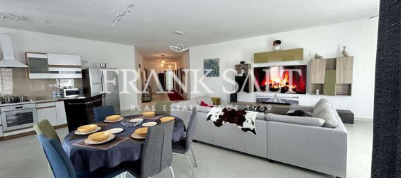 3 bedrooms Apartment in Swieqi, Malta No. 7212 2