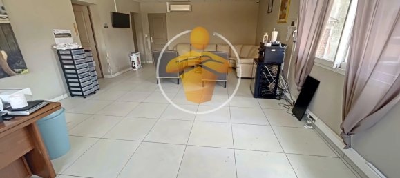 1 bedroom Building in Tergnier, France No. 87610 6