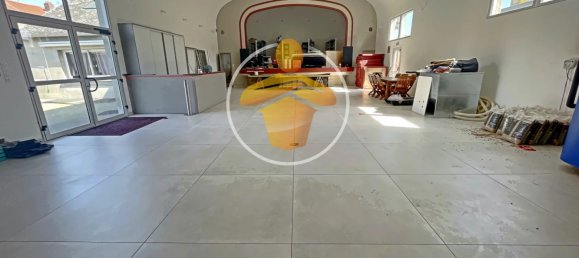 1 bedroom Building in Tergnier, France No. 87610 2