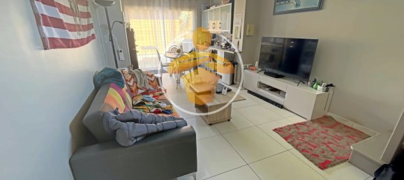 1 bedroom Building in Tergnier, France No. 87610 8