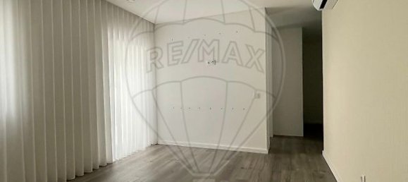 3 bedrooms House in Felgueiras, Portugal No. 30277 17