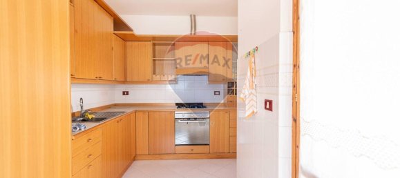 6 rooms Apartment in Castelplanio, Italy No. 11591 5