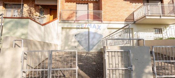 6 rooms Apartment in Castelplanio, Italy No. 11591 17