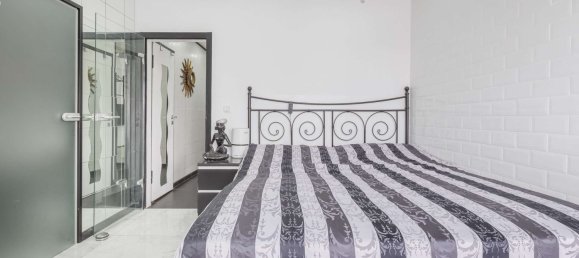 3 chambres Duplex à Dusseldorf, Germany No. 46587 5