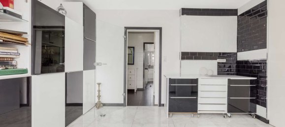 3 chambres Duplex à Dusseldorf, Germany No. 46587 11