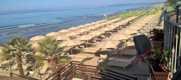 3 bedrooms Apartment in Follonica, Italy No. 378308 2