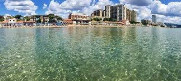 3 bedrooms Apartment in Follonica, Italy No. 378308 3