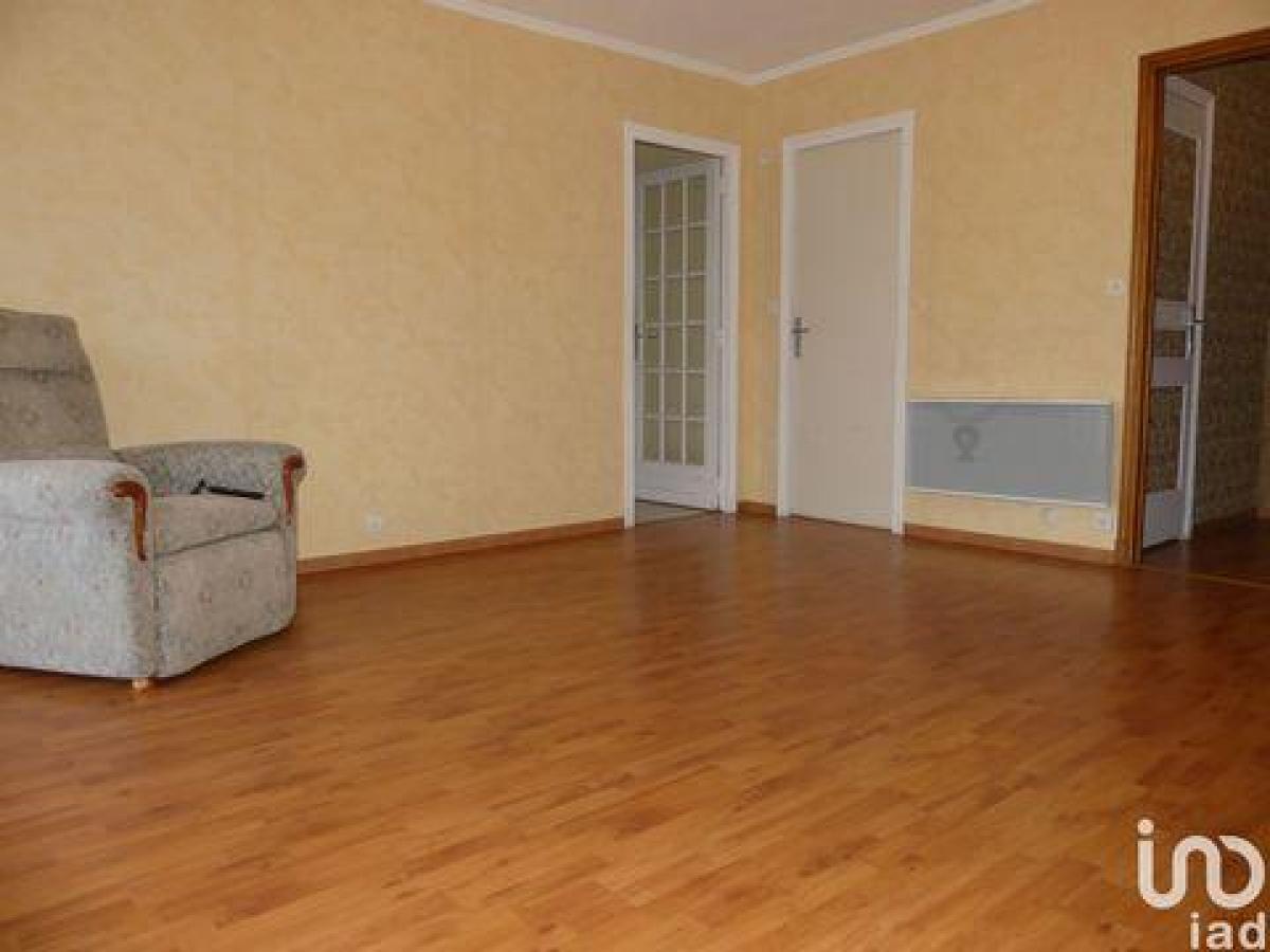 Studio in the Condo in Tours, France No. 3862