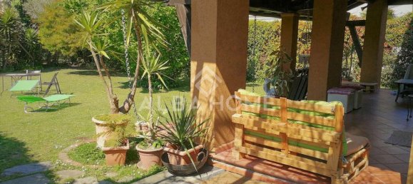 6 bedrooms Villa in Forte dei Marmi, Italy No. 425 6