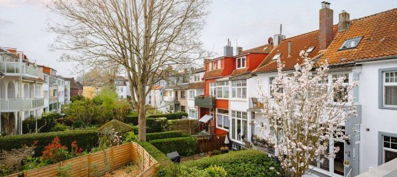 Таунхаус с 5 комнатами в Вильгельмсхафен, Германия № 240112 2