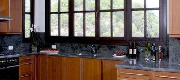 5 bedrooms Villa in Malaga, Spain No. 28892 15