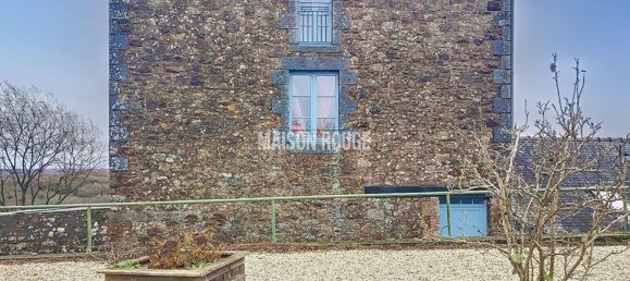 Casa de 2 dormitorios en Becherel, France No. 196122 2