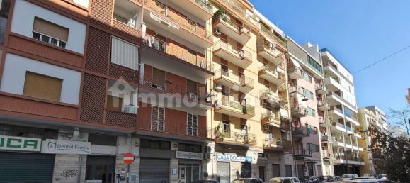 2 bedrooms Apartment in Bari, Italy No. 353219 3