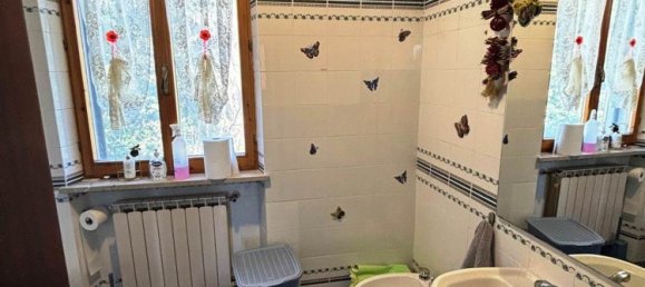 Casa de 4 habitaciónes en San Severino Marche, Italy No. 164324 7