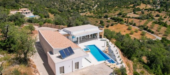 4 bedrooms Villa in Loule, Portugal No. 7616 2