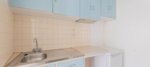 Estudio en Tours, France No. 87176 6