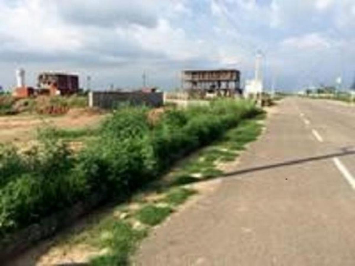  Land in Mohali, India No. 32991