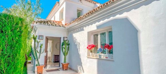 4 bedrooms Villa in Mijas, Spain No. 175369 2