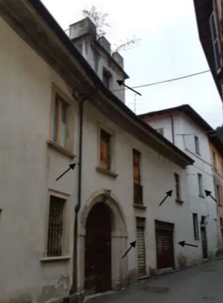 4غرفة شقة في Arcisate, Italy رقم 226916