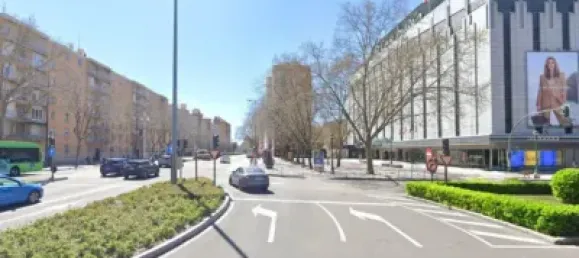 Здание 295м² в Вальядолид, Испания № 180064 2