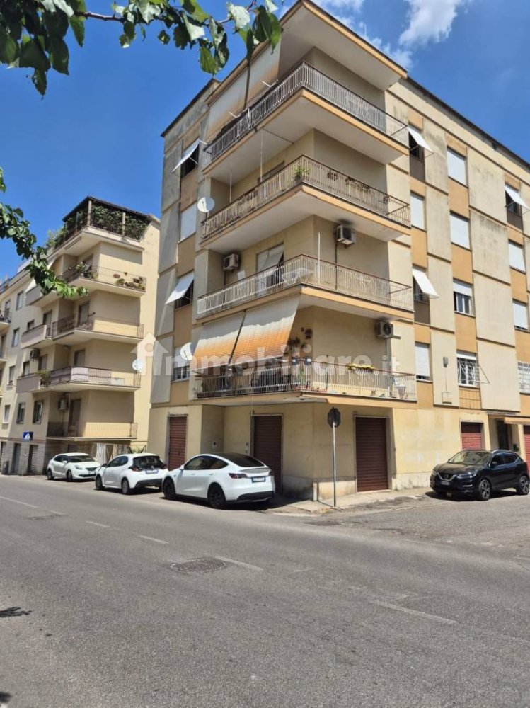 3 bedrooms Apartment in Viterbo, Italy No. 268609