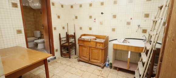 Casa de 4 habitaciónes en Palagonia, Italy No. 237503 16