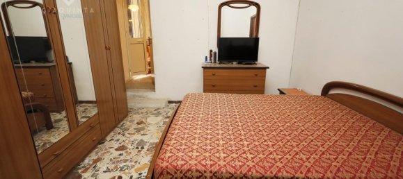 Casa de 4 habitaciónes en Palagonia, Italy No. 237503 5