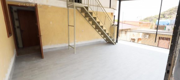 Casa de 4 habitaciónes en Palagonia, Italy No. 237503 19