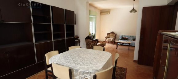 Casa de 4 habitaciónes en Palagonia, Italy No. 237503 8