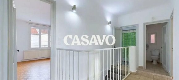 5 chambres Maison à Décines-Charpieu, France No. 284261 9