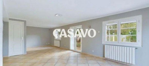 5 chambres Maison à Décines-Charpieu, France No. 284261 3