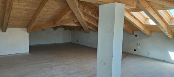 Apartamento de 4 dormitorios en Asti, Italy No. 317456 23