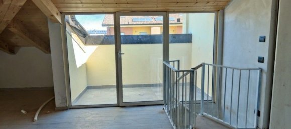 Apartamento de 4 dormitorios en Asti, Italy No. 317456 22