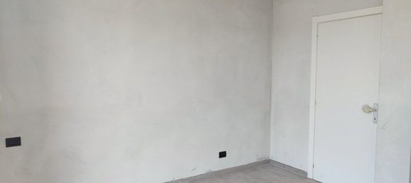 Apartamento de 4 dormitorios en Asti, Italy No. 317456 18