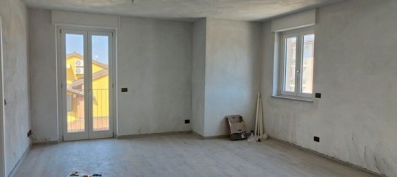 Apartamento de 4 dormitorios en Asti, Italy No. 317456 7