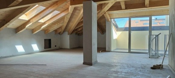 Apartamento de 4 dormitorios en Asti, Italy No. 317456 24