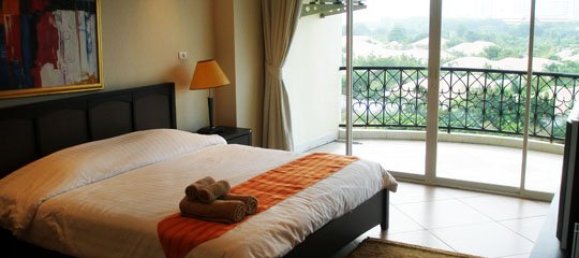 1 bedroom Condo in Pattaya, Thailand No. 1413 3