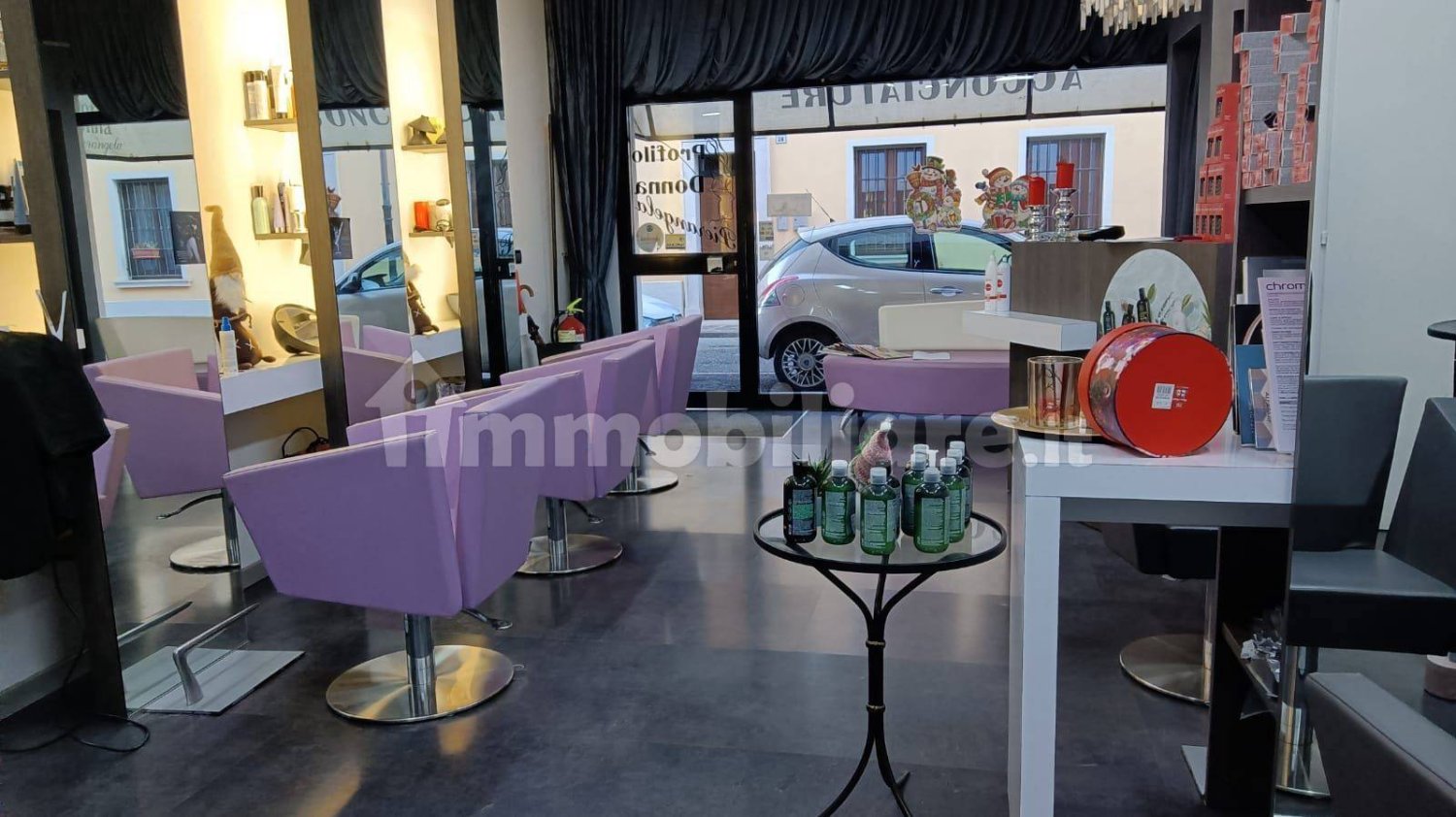 1 room Commercial property in Castel Goffredo, Italy No. 308360