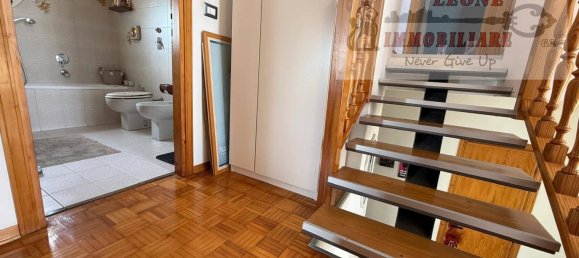 Villa T4 em Pieve Emanuele, Italy N.º 266848 96