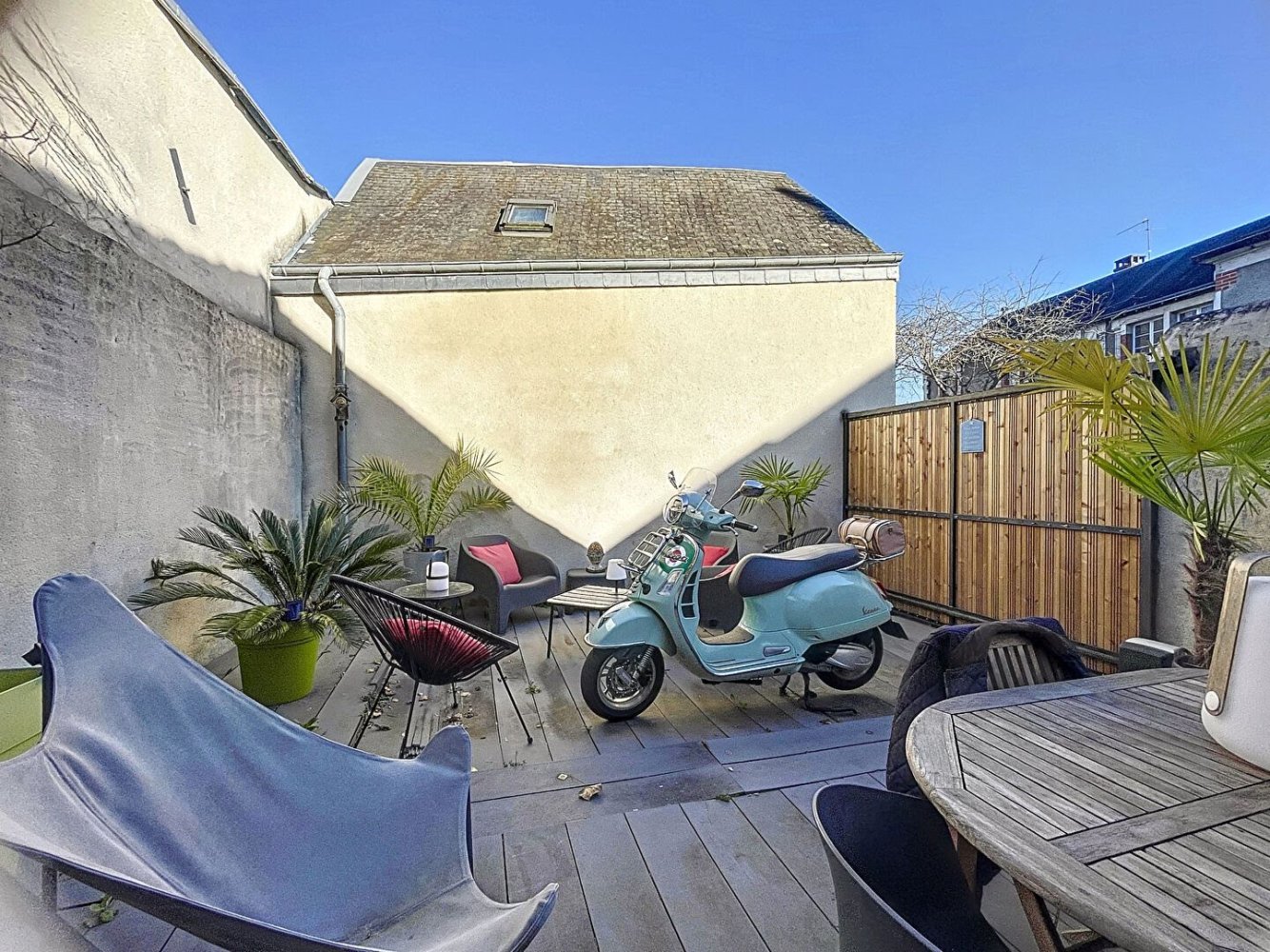 Casa de 1 dormitorio en Tours, France No. 248939