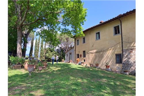 19 rooms House in Figline e Incisa Valdarno, Italy No. 298619
