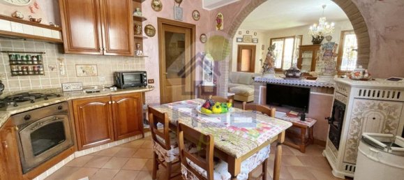 5 rooms Villa in Dosolo, Italy No. 157912 2