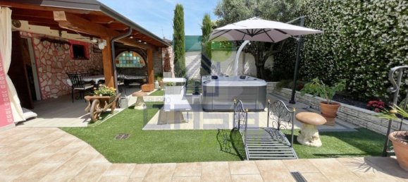 5 rooms Villa in Dosolo, Italy No. 157912 11