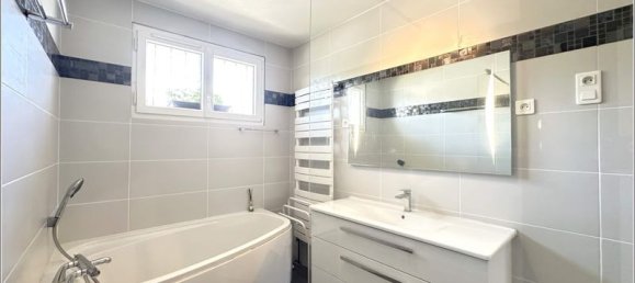 4 bedrooms House in Courville-sur-Eure, France No. 64351 6