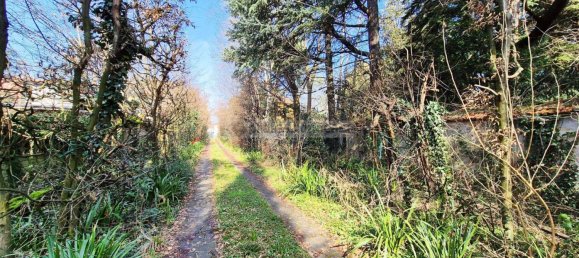 8 bedrooms Villa in Desio, Italy No. 209384 41