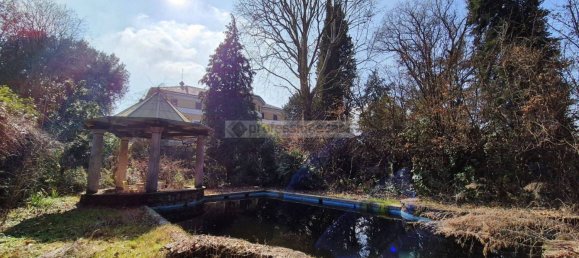 8 bedrooms Villa in Desio, Italy No. 209384 6